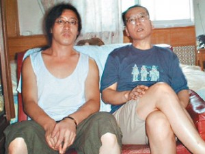 刘晓波（右）、贝岭2000年七月在贝岭北京的家。