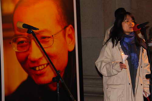 国际记者联会代表胡丽云讲话