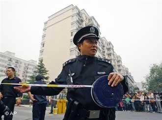 警察封锁了通往刘霞家的道路